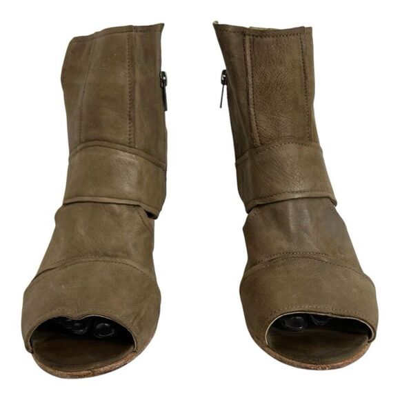 Free People Womens Size 40 Effie Leather Wooden Block Heeled Sandals in Taupe - Picture 2 of 7